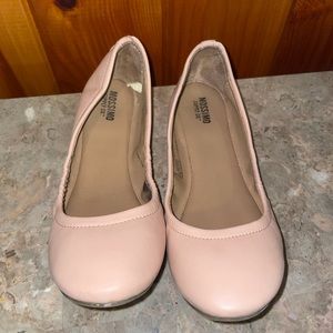 Pink flats